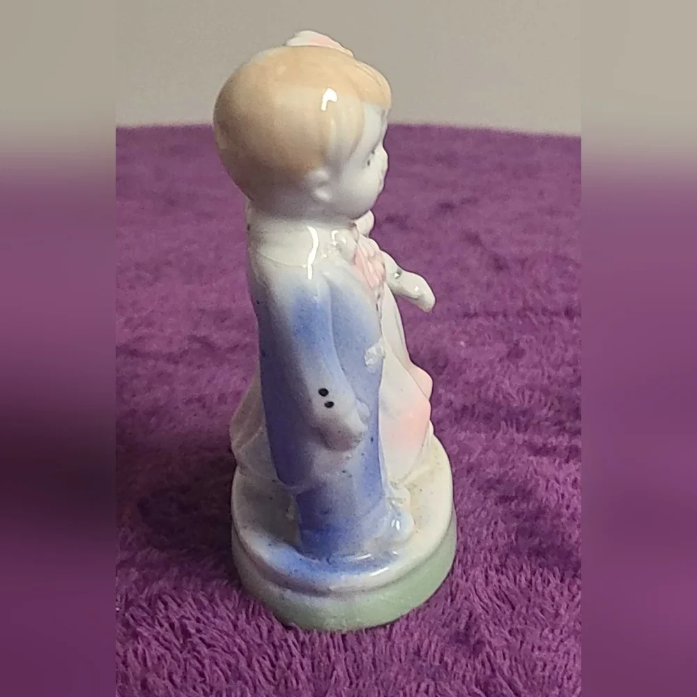 Vintage Bride & Groom Wedding Cake Porcelain Topper